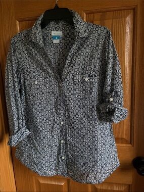 Columbia Women’s Navy and White nautical medium Shirt